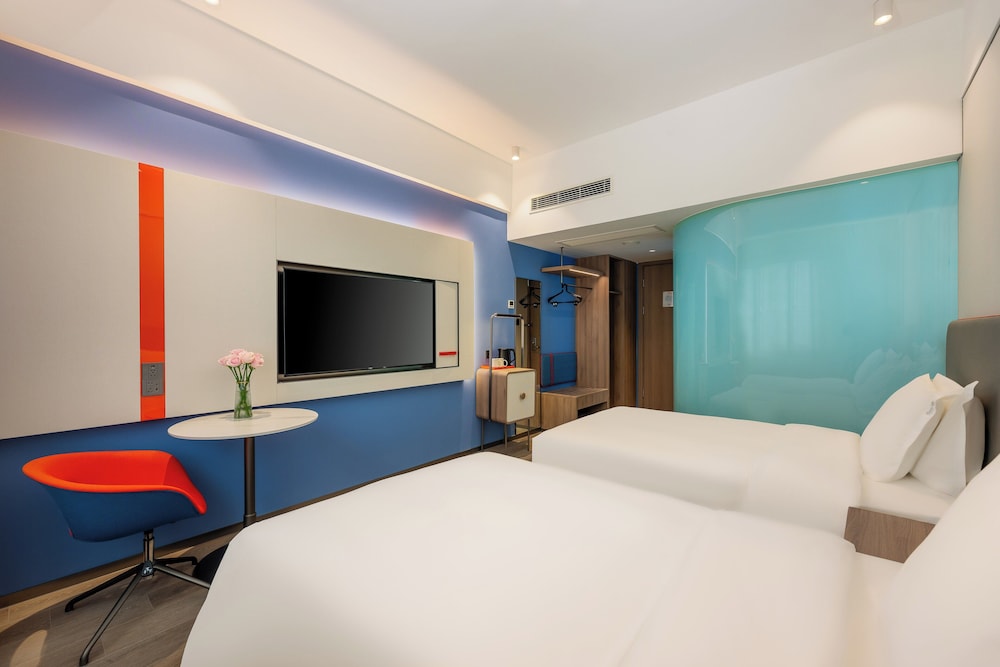 Standard Room, 2 Twin Beds - Photo 4