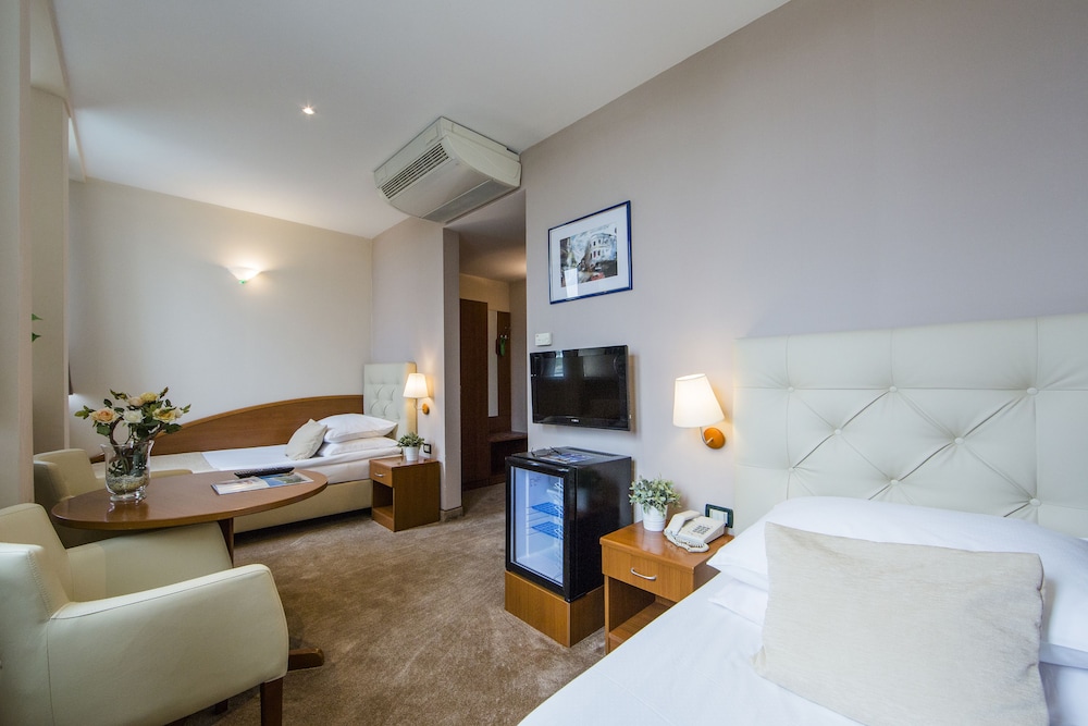 Comfort Twin Room