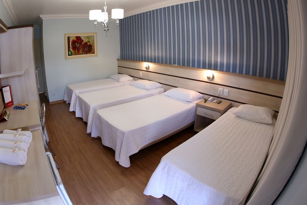 Deluxe Double Or Twin Room photo 2
