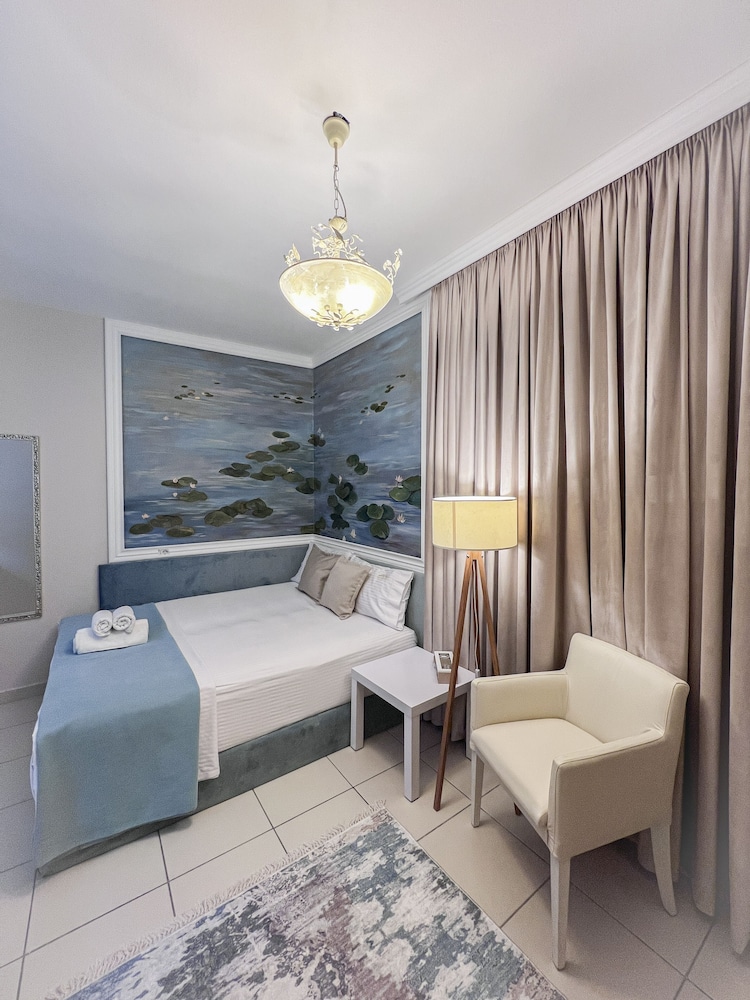 Room 506 photo 1