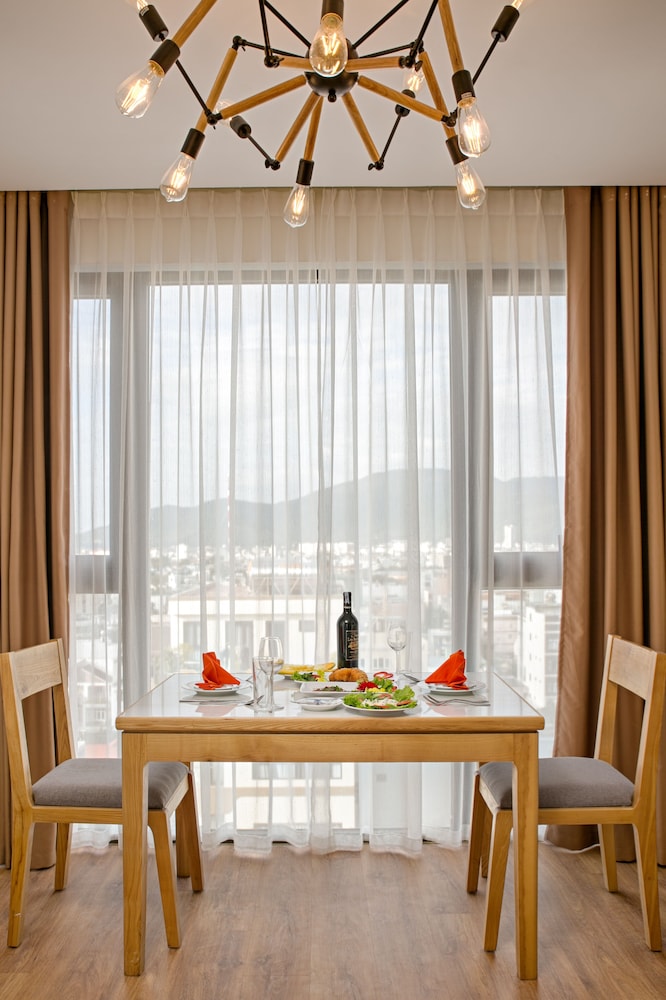 Family Apartment, 2 Bedrooms, Non Smoking, City View photo 3