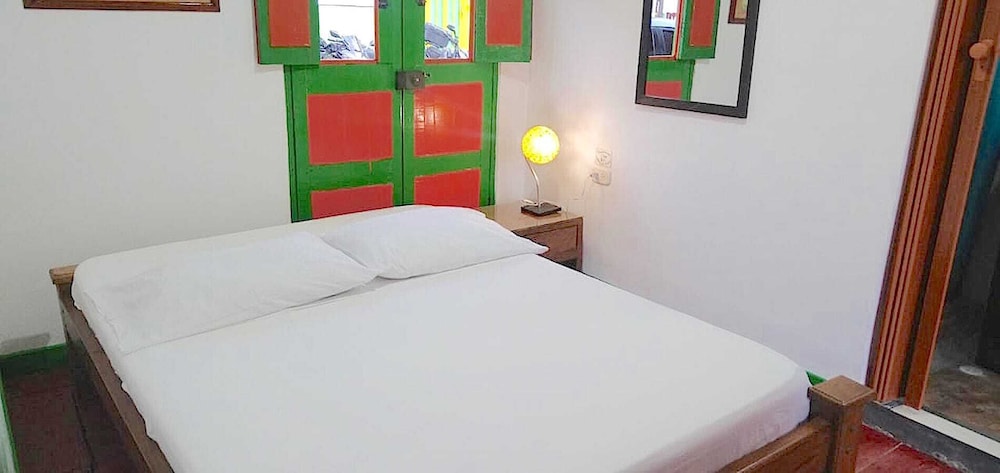 Traditional Double Room, 1 Queen Bed, Ensuite, Garden View photo 1