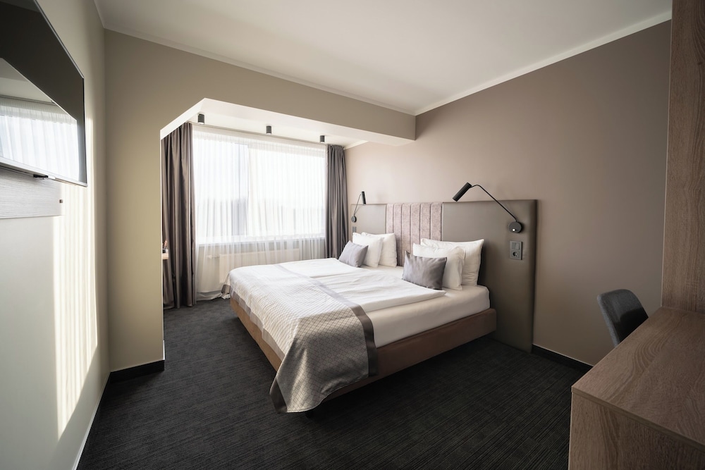 Classic Double or Twin Room - Photo 1
