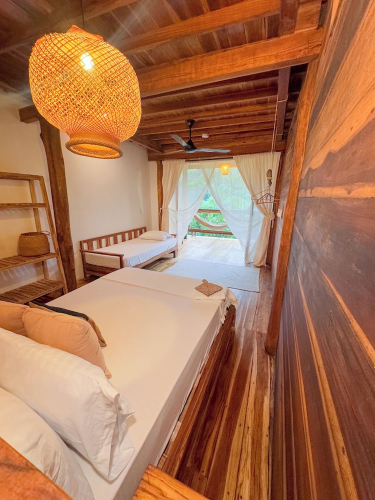 Quadruple Room, Mountain View