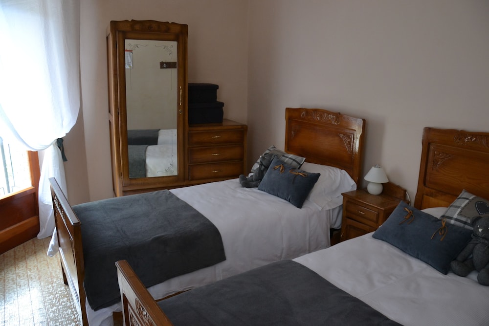 Classic Twin Room photo 1