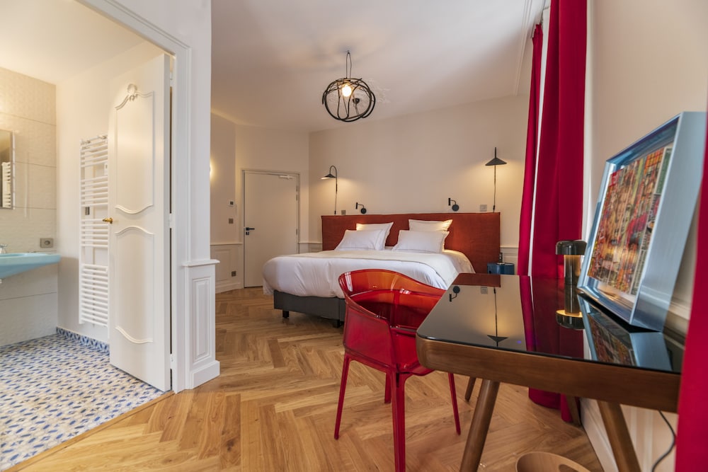 Deluxe Double Room - Photo 4