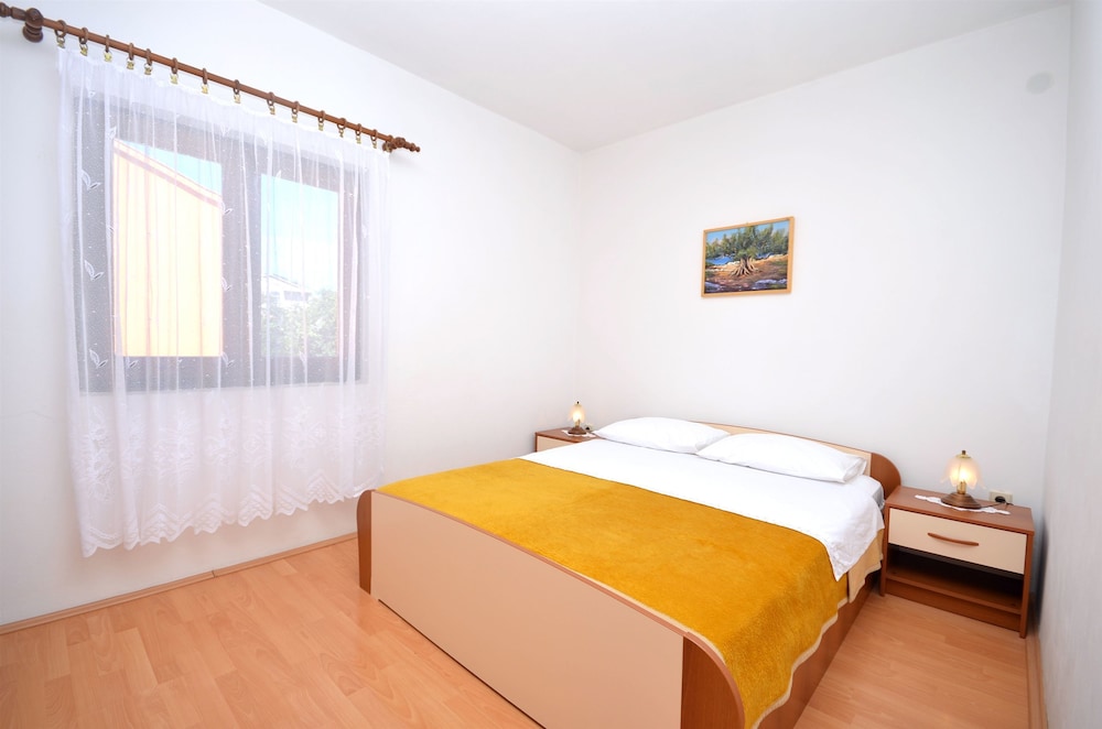 Apartment (A1) photo 1