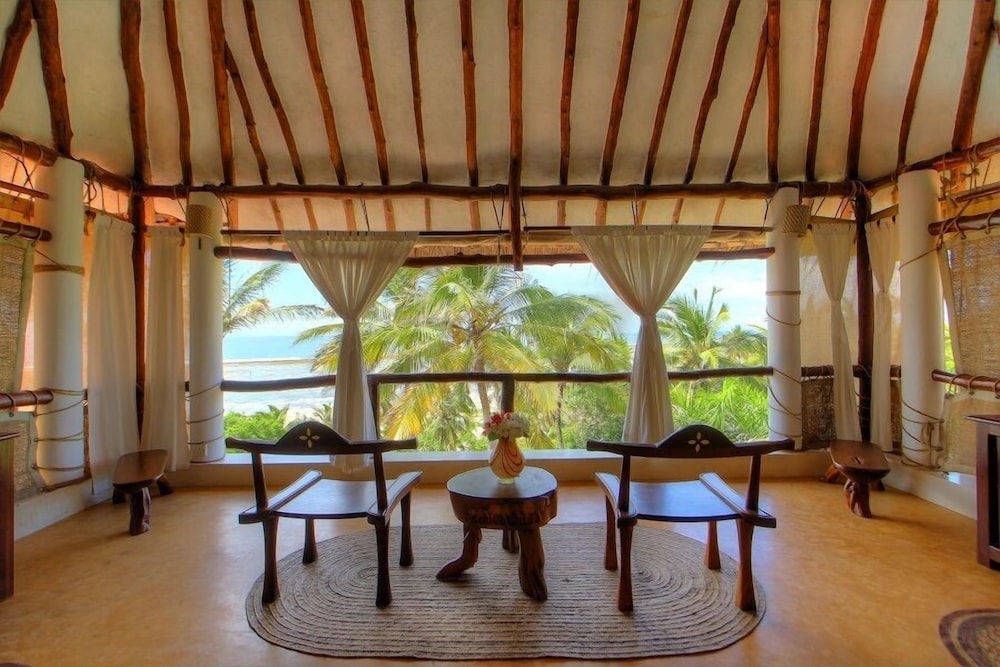 Naked Africa Penthouse photo 1