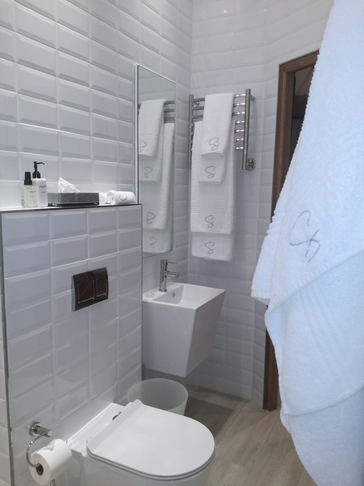 Standard Double Room - Photo 3