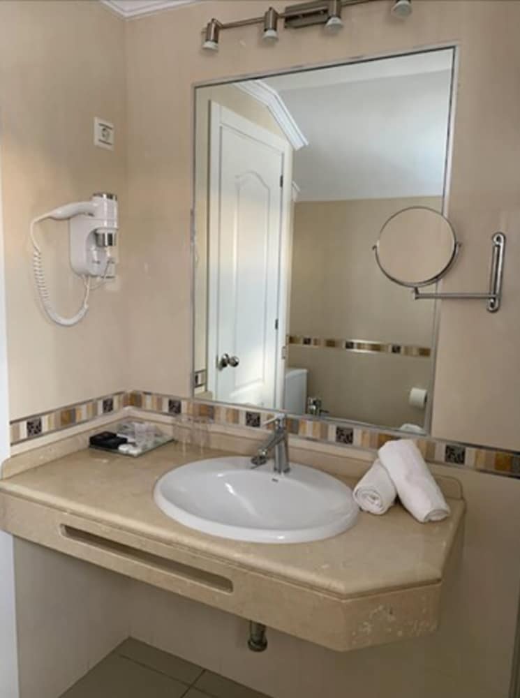 Traditional Twin Room, Terrace, Sea View - Photo 8