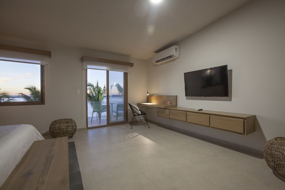 Ocean Suite Double photo 3