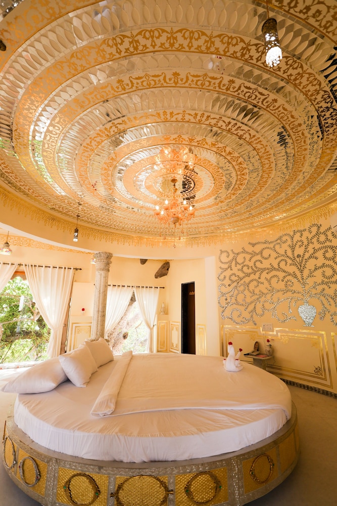 Maharaja Suite