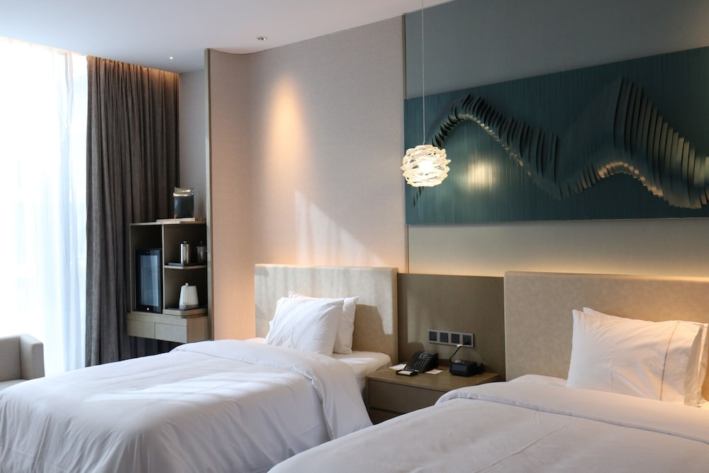 Room, 2 Twin Beds - Photo 3
