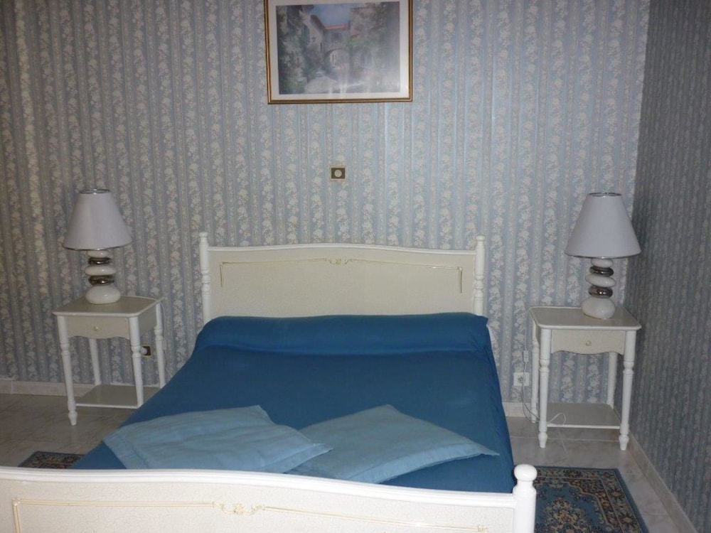 Double Room - Photo 3