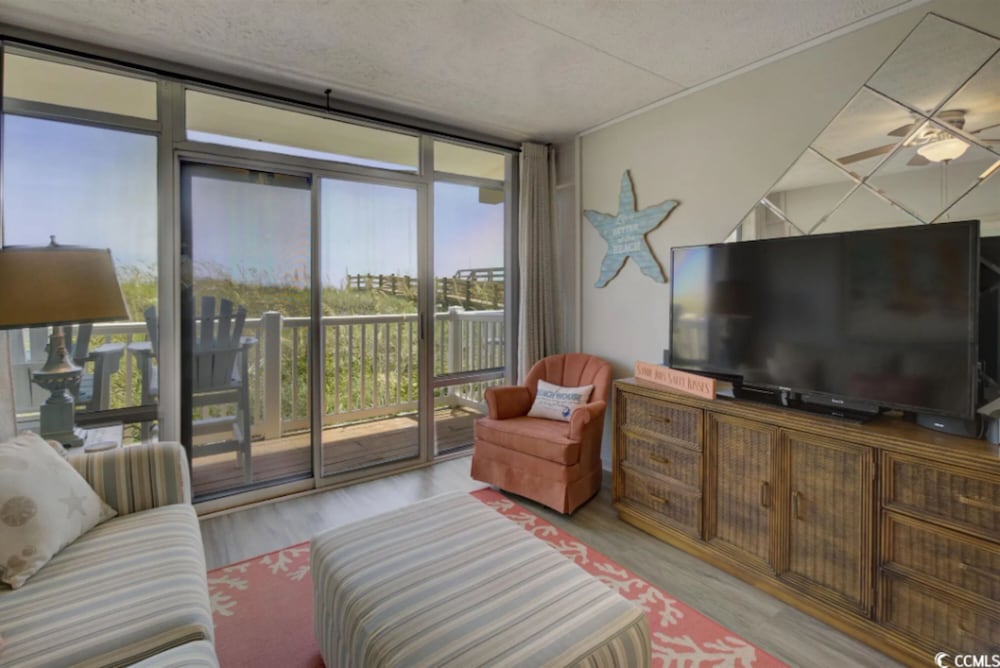 Signature Condo, 1 Bedroom, Balcony, Ocean View photo 1