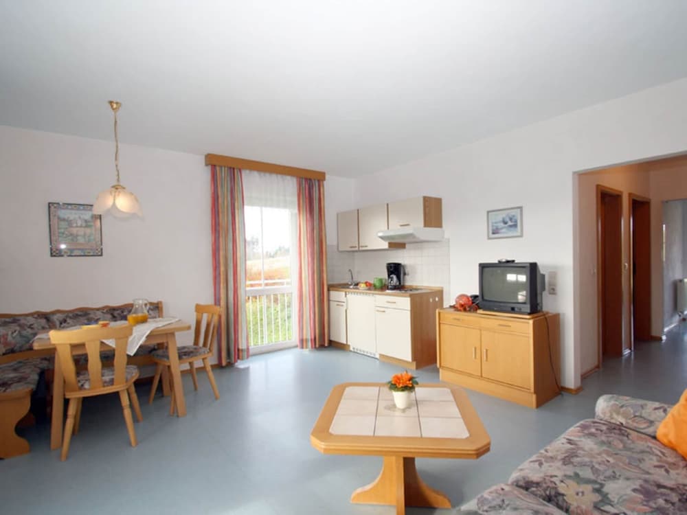 Deluxe Apartment, 2 Bedrooms photo 2