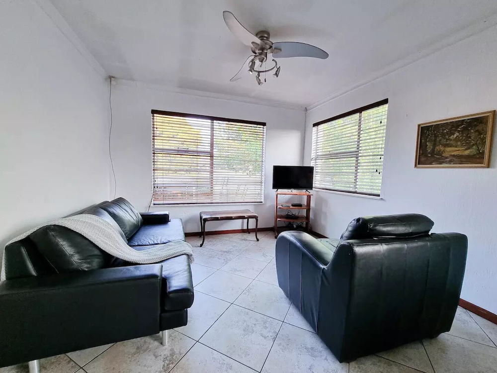 Apartment, Smoking