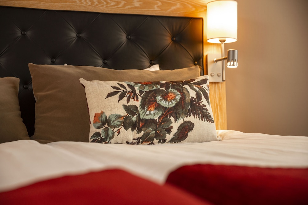 Twin Room - Photo 3