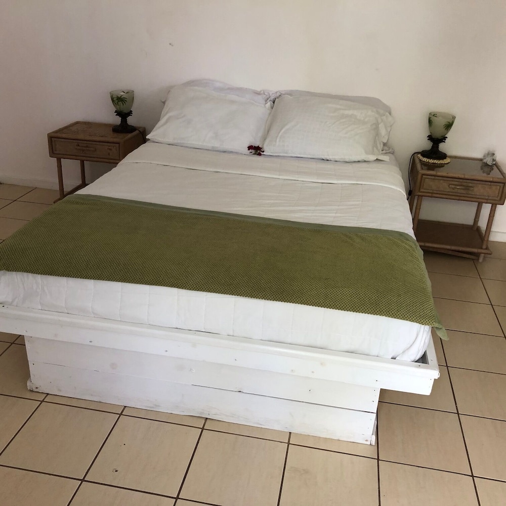 Classic Studio Suite, Multiple Beds, Refrigerator (STARFISH - BONEFISH) photo 1