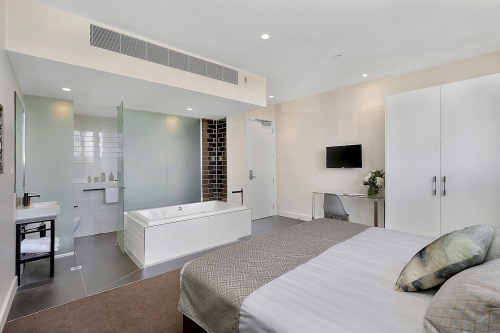 Executive King Spa Room photo 2