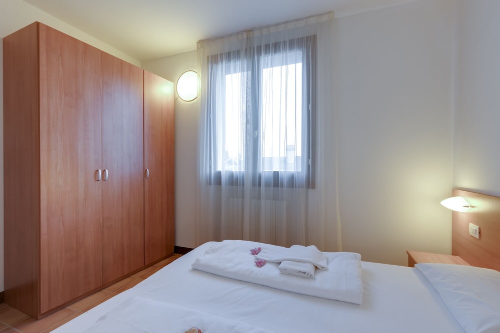 Standard Apartment, 1 Bedroom, Beachside (Porto Letizia Chopin 9)