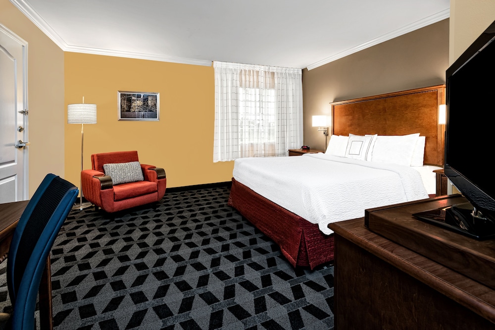 Studio Suite, 1 King Bed - Photo 2
