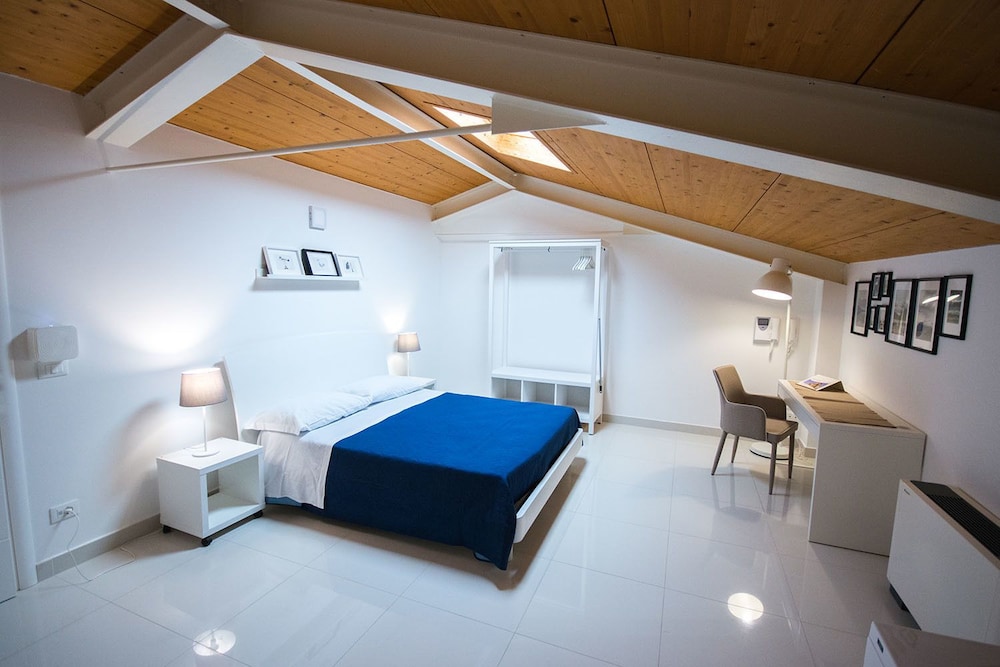 Suite n.6 photo 1