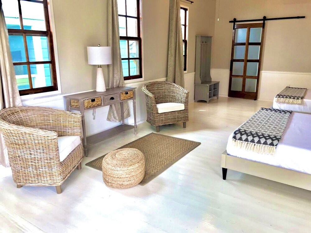 Ivory Suite photo 2