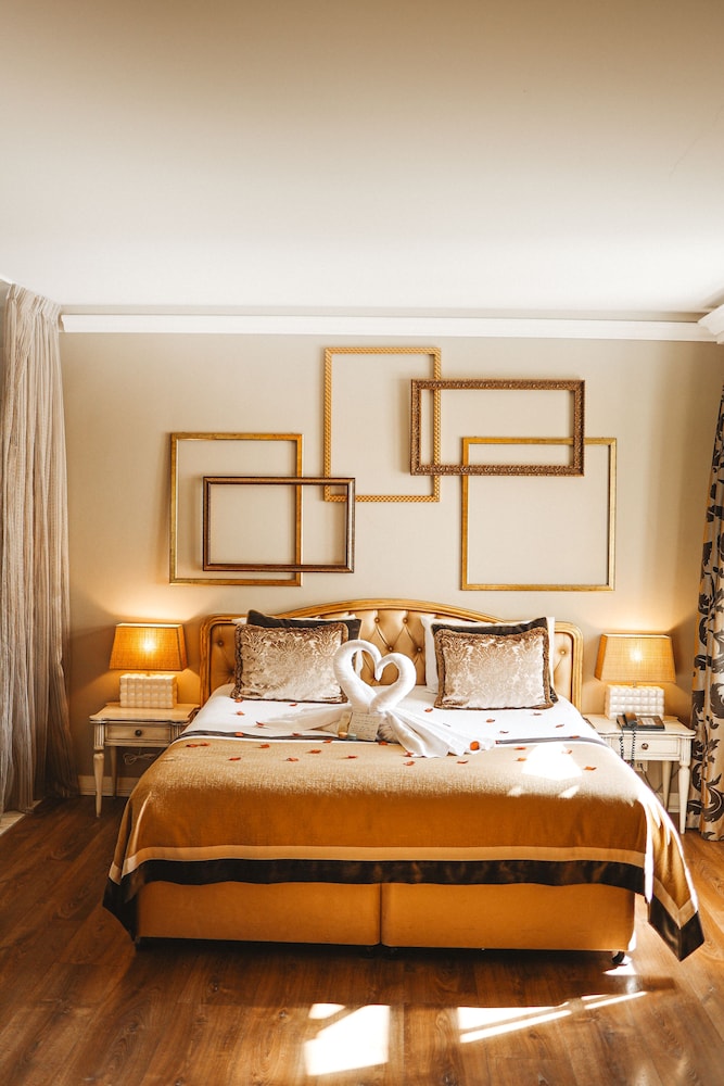 Superior Room - Photo 7