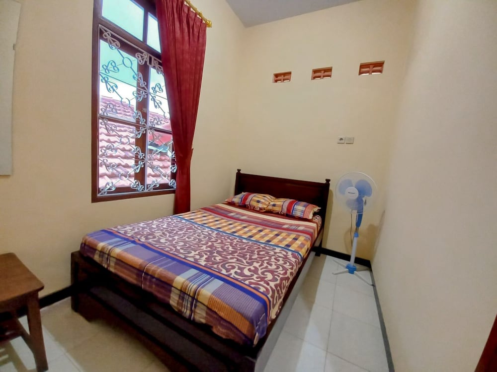 Economy Double Room - Photo 1