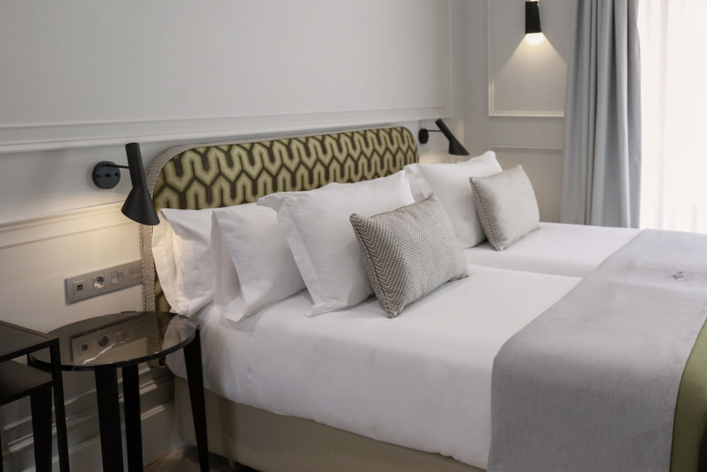 Superior Double Room - Photo 9