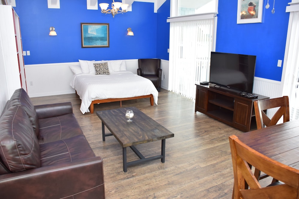 1 Bedroom Suite B photo 3