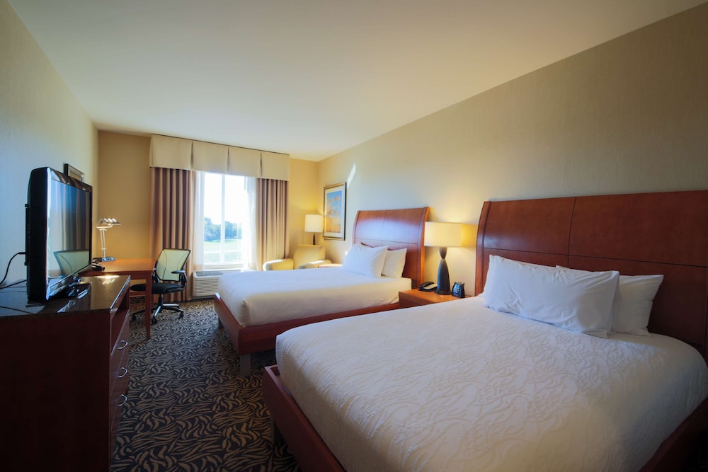 Room, 2 Queen Beds, Non Smoking photo 3
