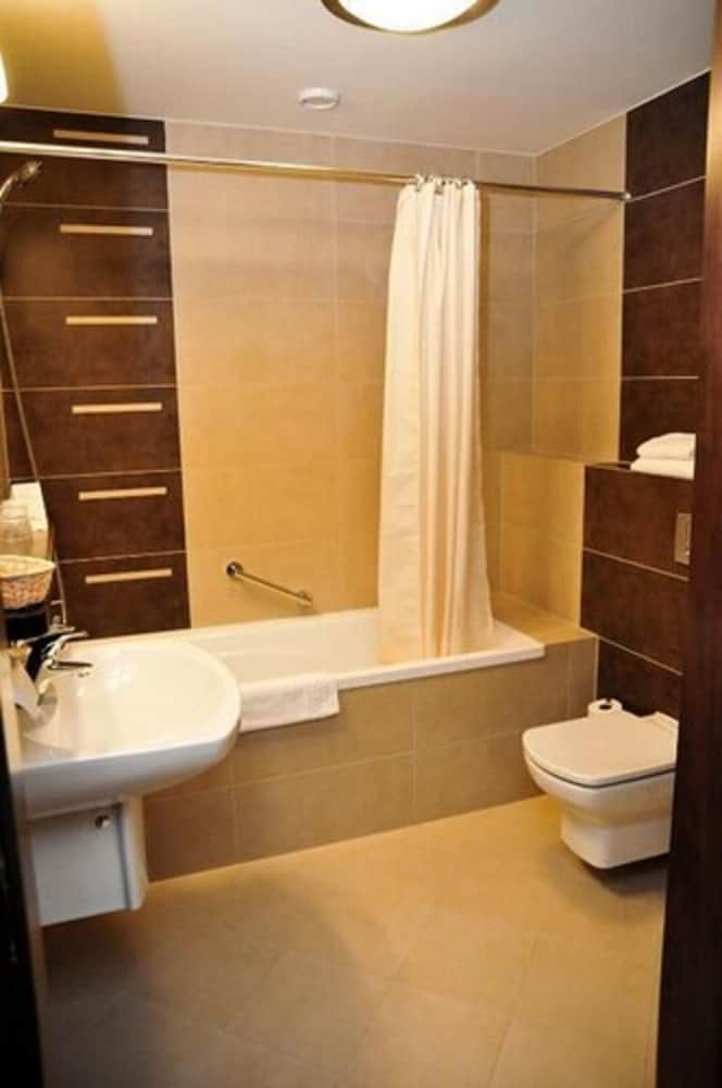 Single Room - Photo 8