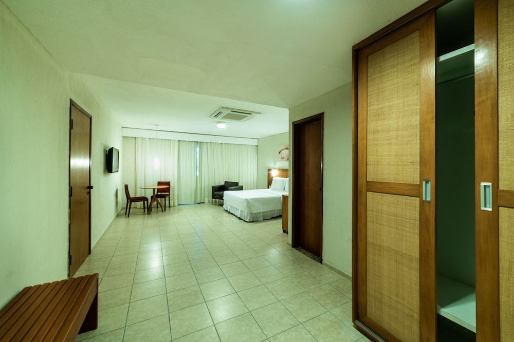 Deluxe Room - Photo 1