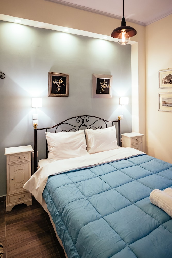 Economy Double Room (Building B)