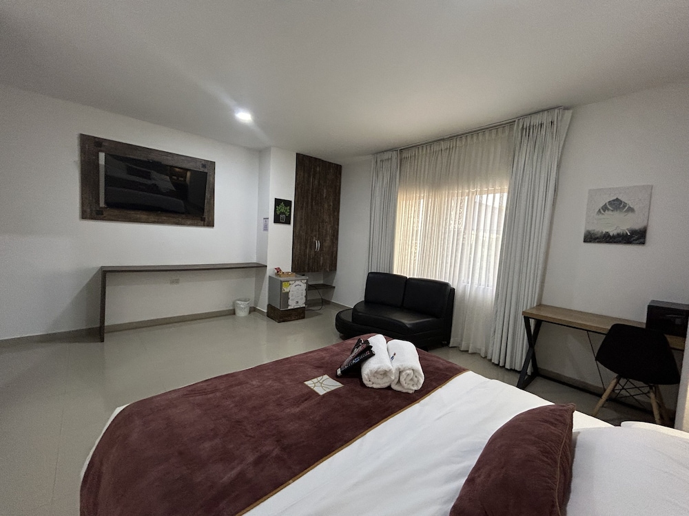 Comfort Suite photo 2