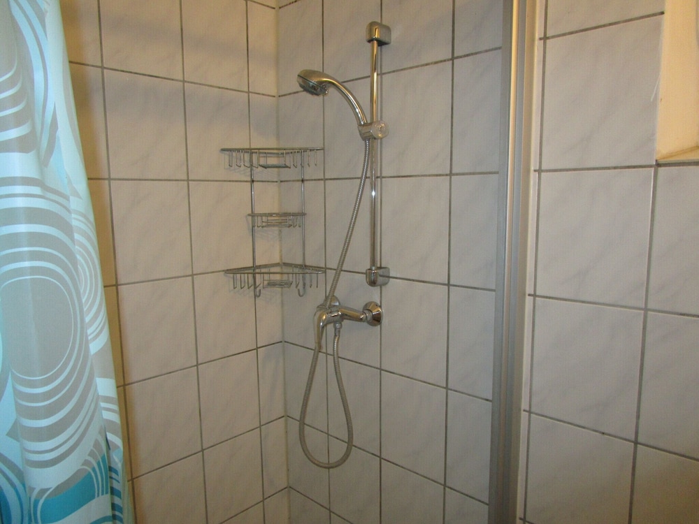 Deluxe Studio, Multiple Beds, Kitchen photo 3