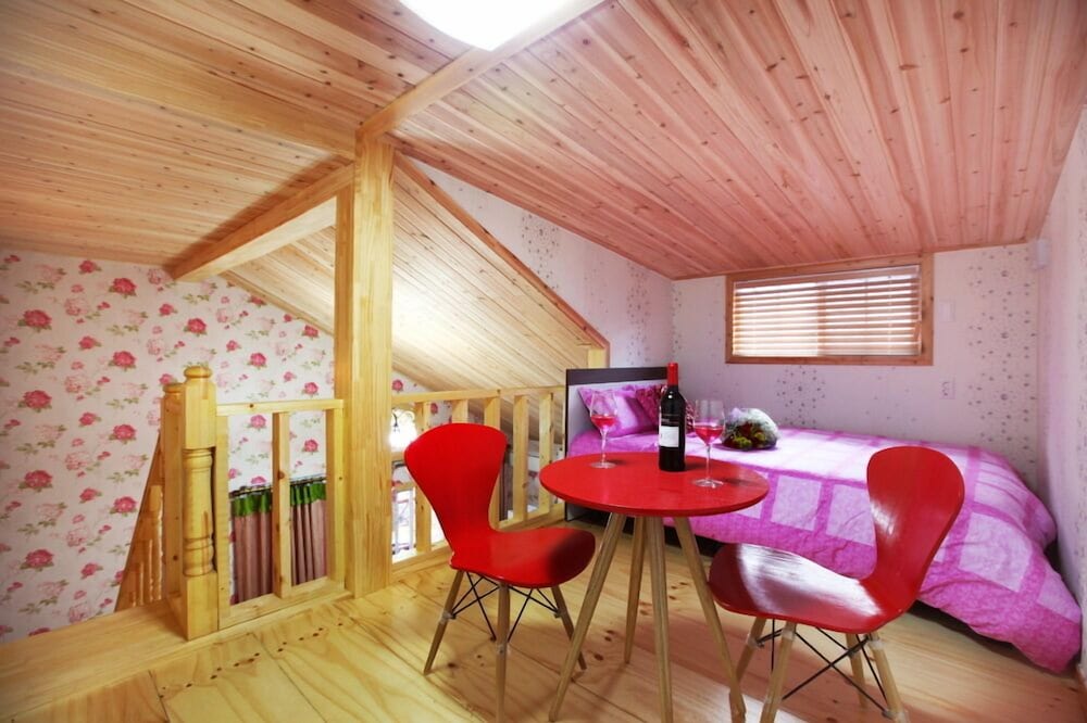 Room (Rosemary)