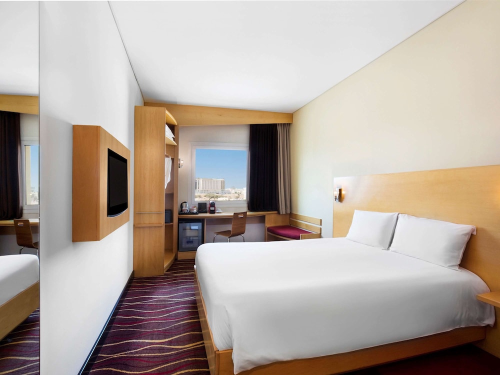 Room, 1 Double Bed with Sofa bed (Privilege) - Photo 1