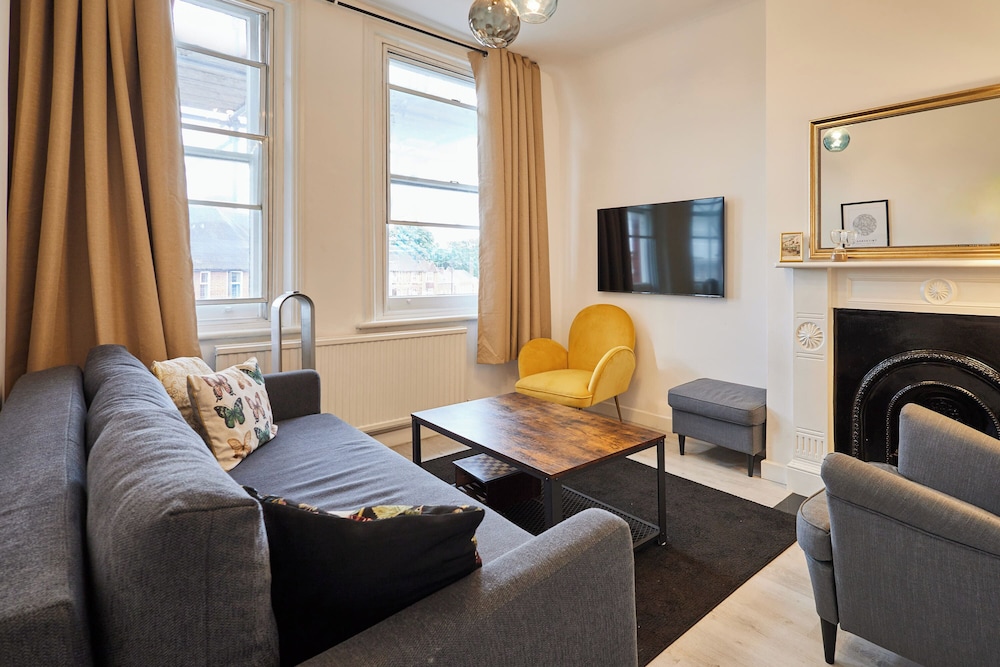 Apartment photo 3