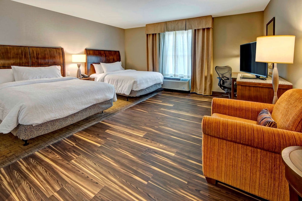 ADA Accessible Suite, 2 Queen Beds, Accessible (Roll-In Shower)