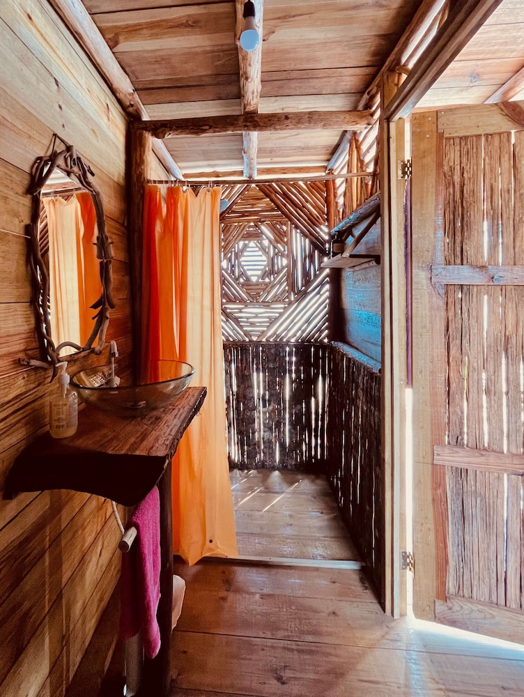 Family Bungalow, Private Bathroom, Ocean View photo 3