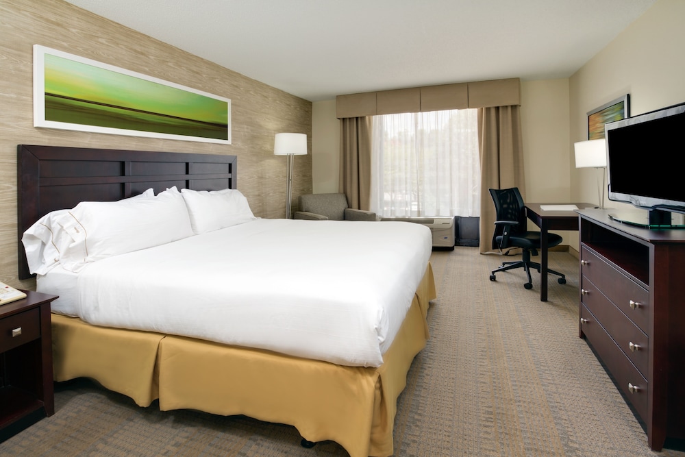 Standard Room, 1 King Bed - Photo 1