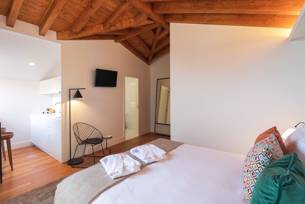 Junior Suite, Patio - Photo 9