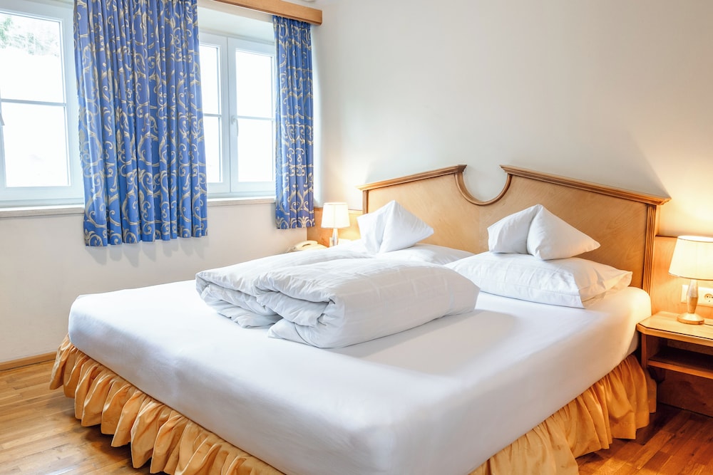 Classic Double Room, Mountain View photo 2