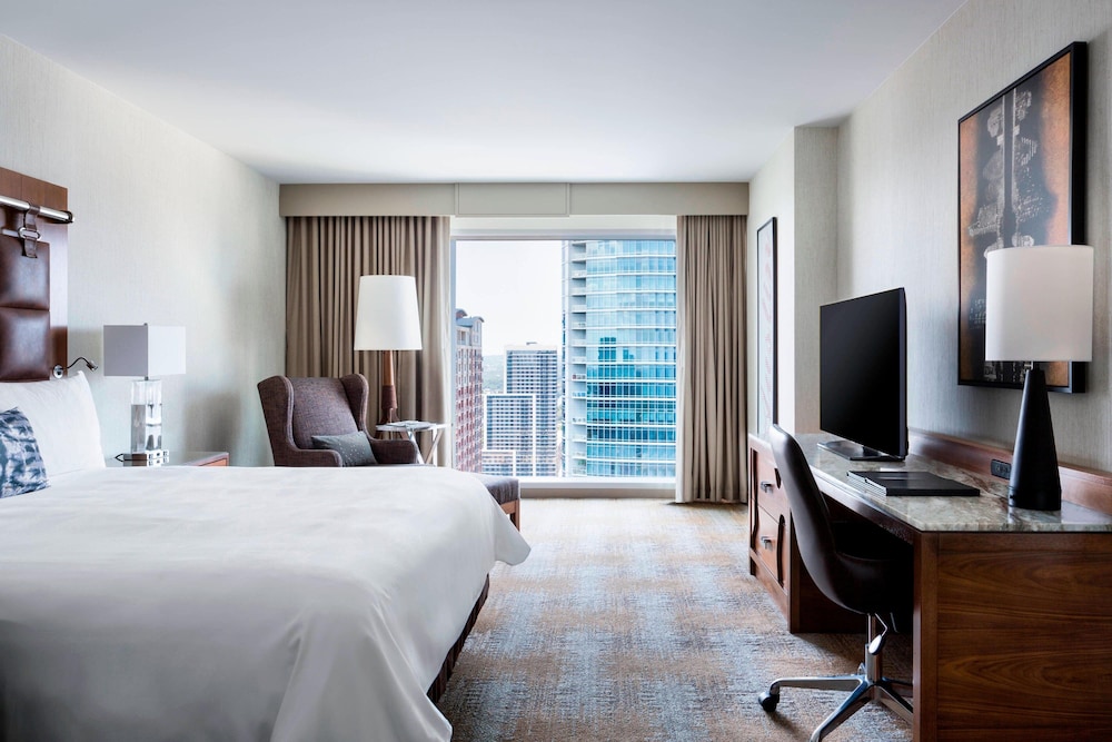 Queen Room with Two Queen Beds and City View - High Floor