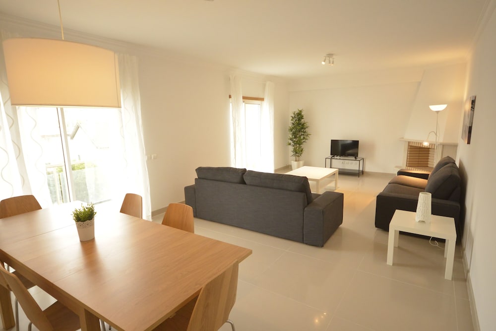 Deluxe Apartment, 3 Bedrooms, Kitchen photo 1