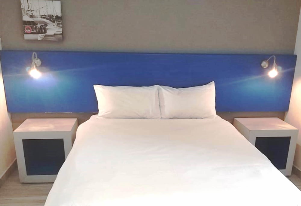 Family Double Room Single Use photo 3
