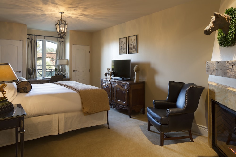 Superior Room, 1 King Bed